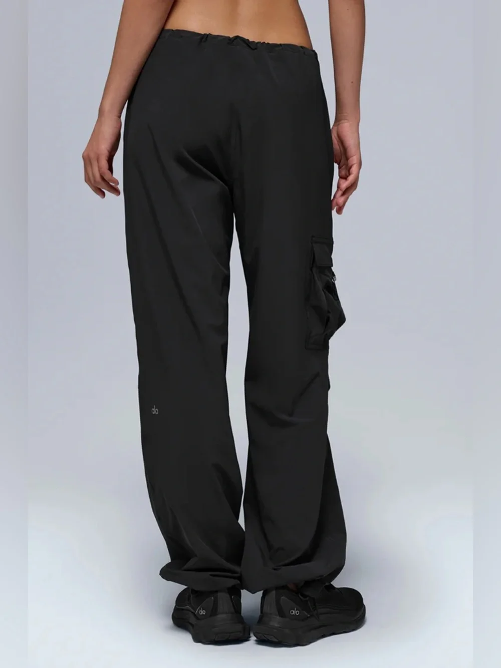🆕ALO YOGA Low Rise Megastar Cargo Pant